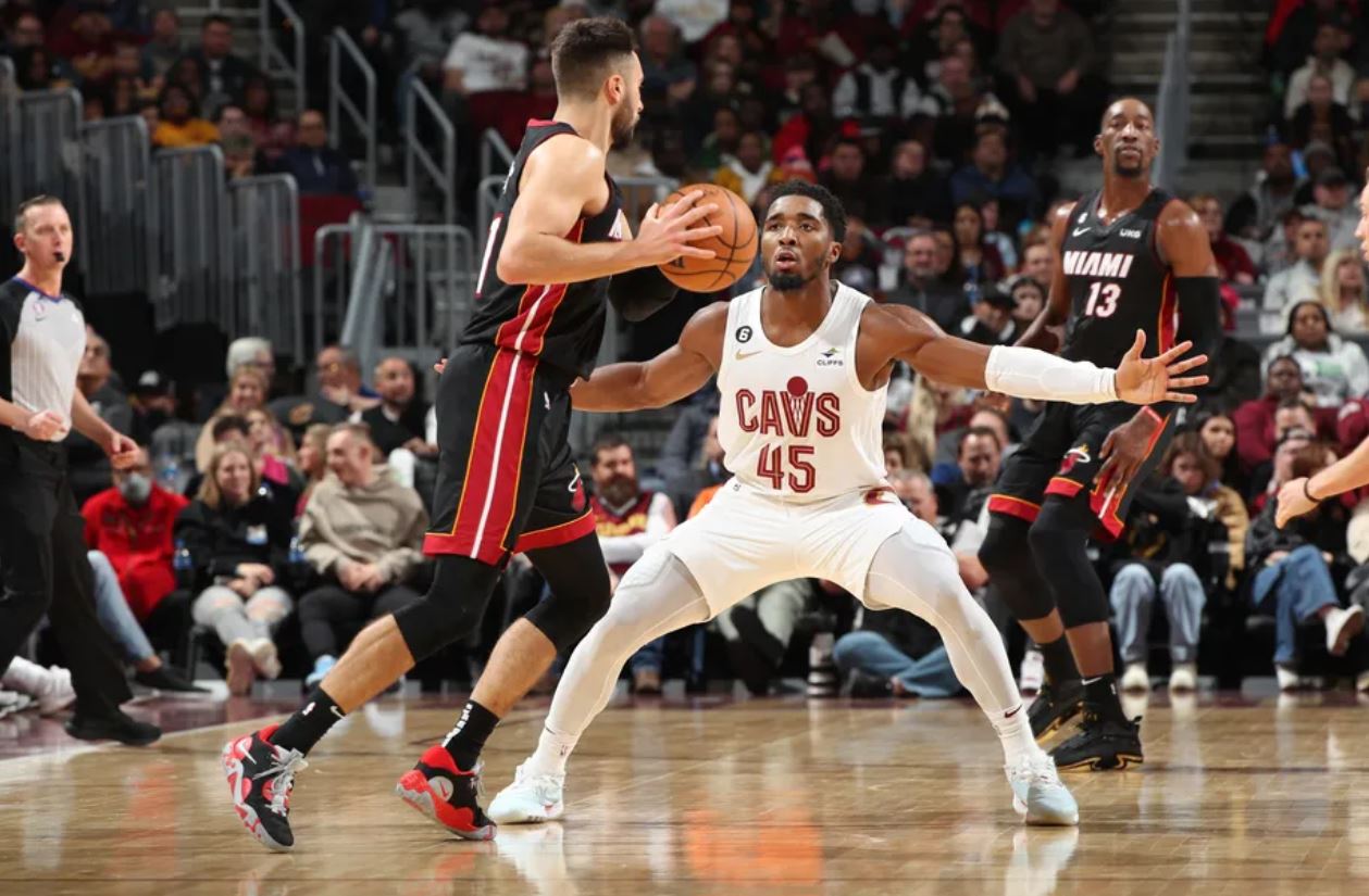 周梦雪的故 周梦雪的故