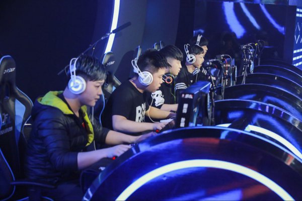 新星蒯曼以 新星蒯曼以